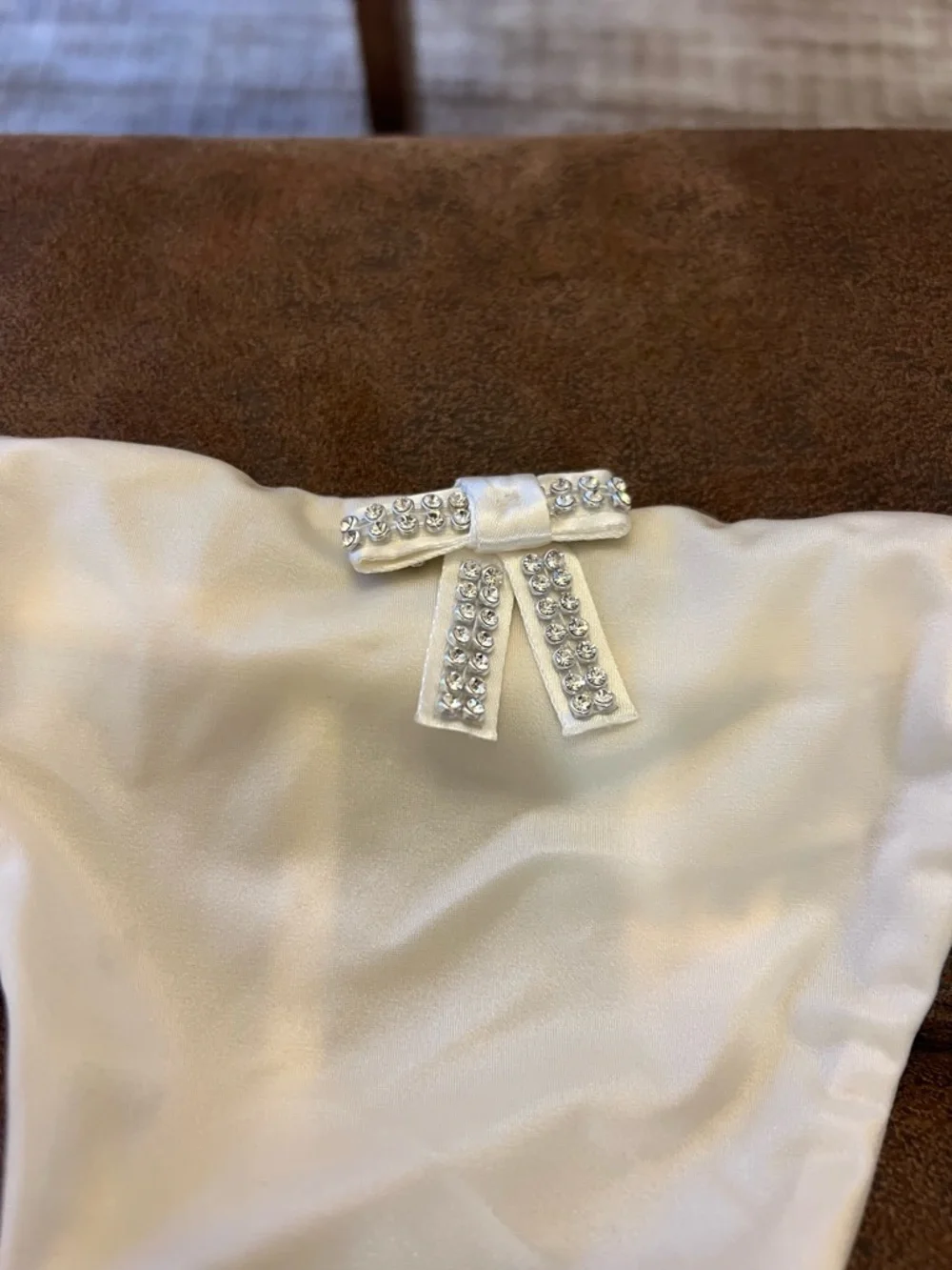 Victoria's Secret Thong - Picture 2 of 4